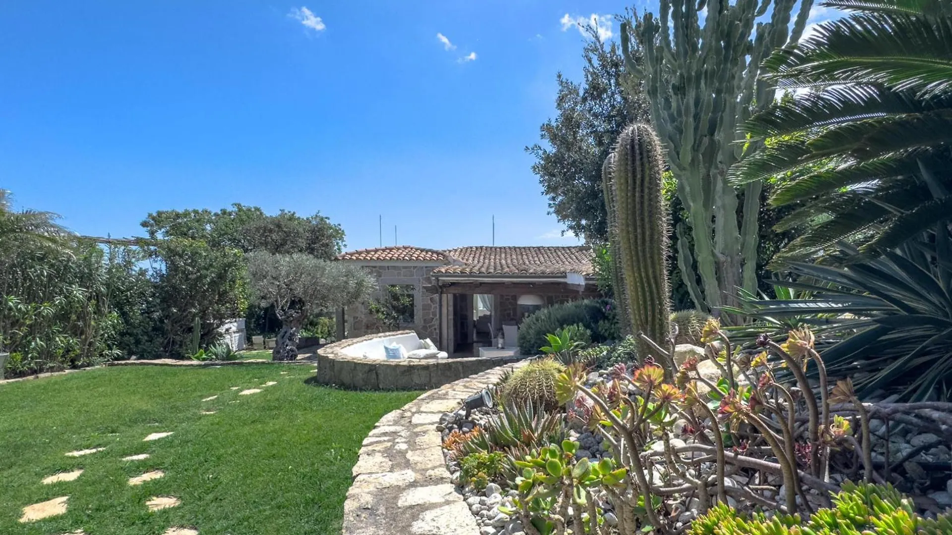Villa Granu Porto Cervo 0*,